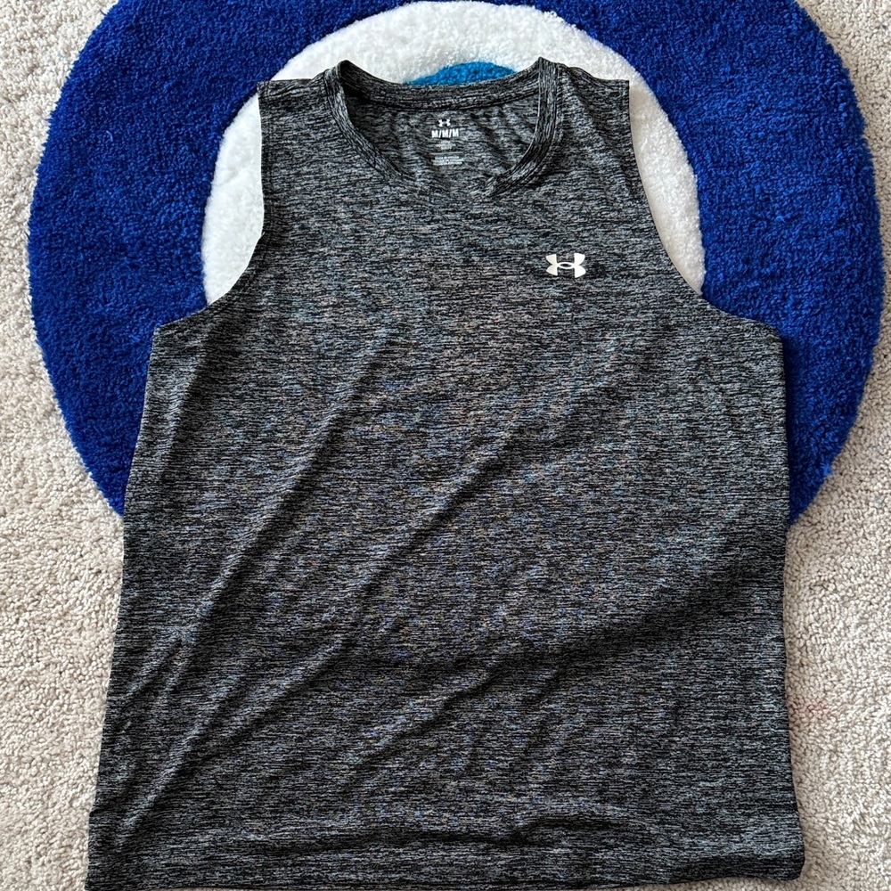 Under Armour women Charcoal Tank Top